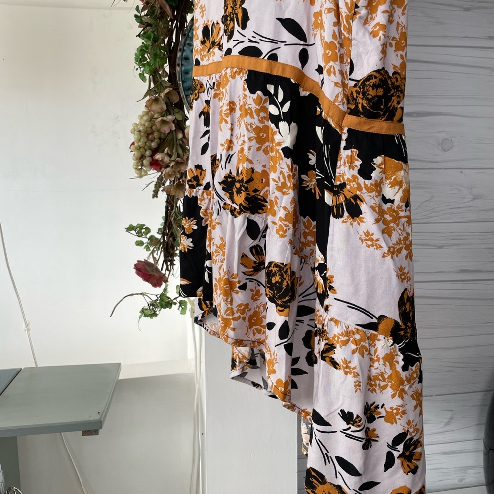 Maurice’s Yellow, Black & White Beautiful Floral, High-Low Dress. - Picture 3 of 5